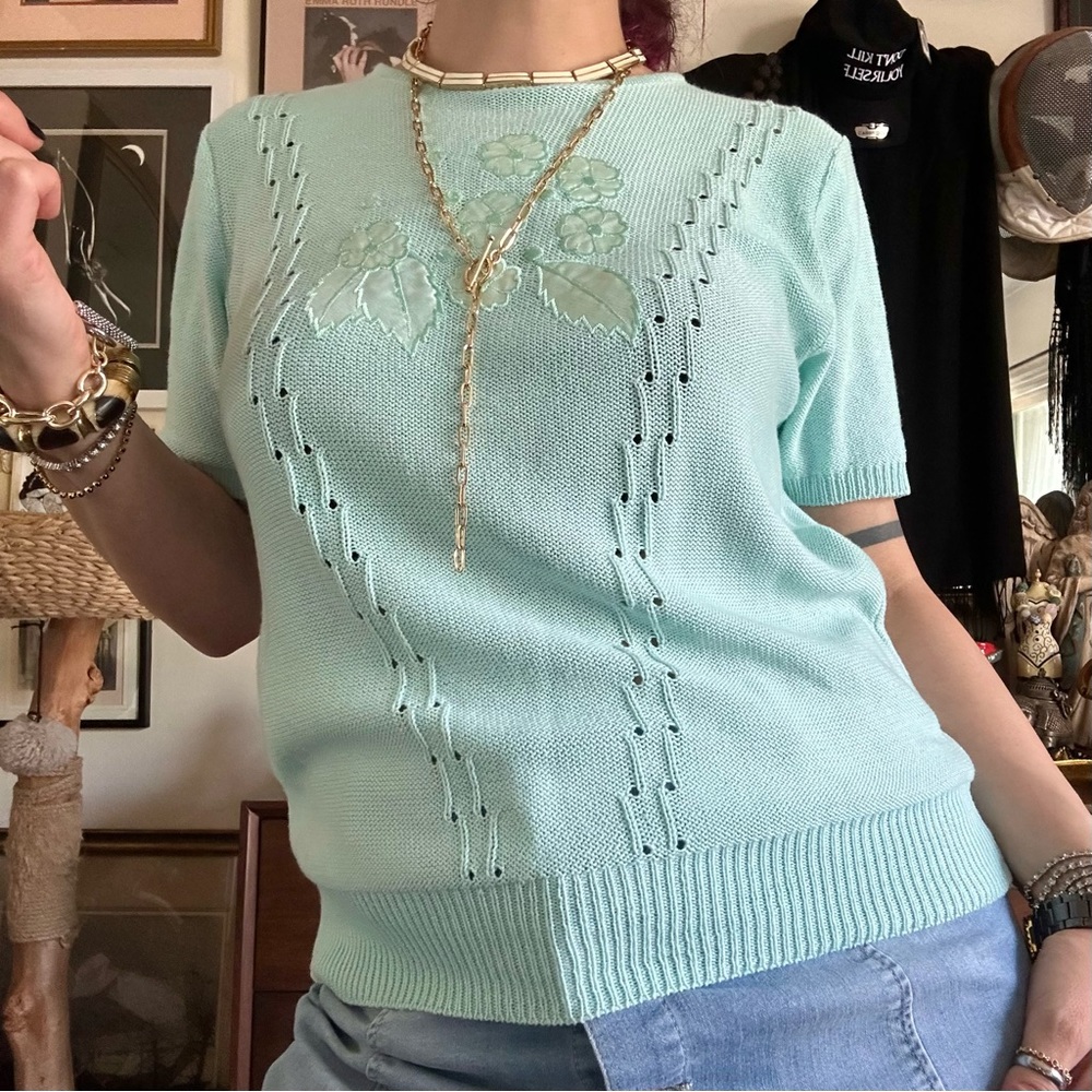 vintage 90s minty green floral knit top / size small